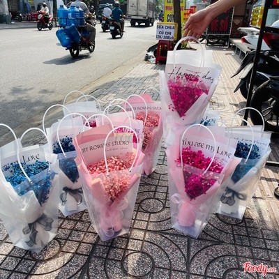 Hoa bi ( shop có hoa bi màu hồng xanh trắng)