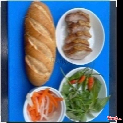 Bánh mì heo quay