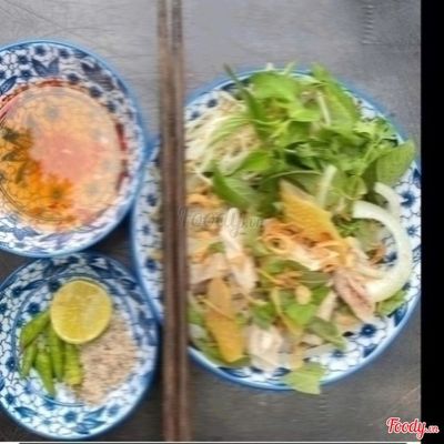 Bánh Ướt Thịt Gà Xé
