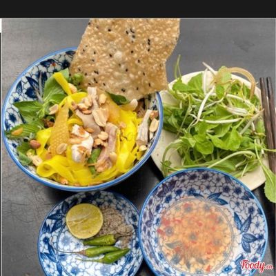 Mì Quảng Gà Ta