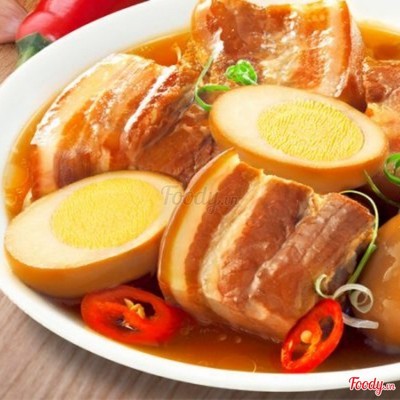 Cơm thịt kho tàu