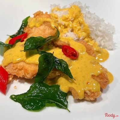 Cơm Gà Sốt Trứng Muối