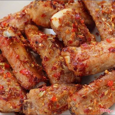SƯỜN NON MUỐI CHIÊN SẢ ỚT