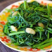 RAU MUỐNG XÀO TỎI