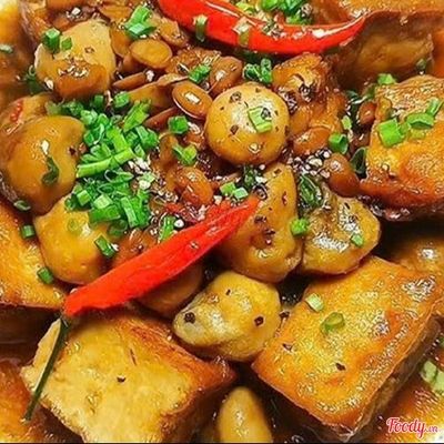 NẤM RƠM KHO ĐẬU HŨ