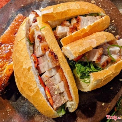 5 BÁNH MÌ HEO QUAY DA GIÒN ĐẶC BIỆT tặng 1 Pepsi