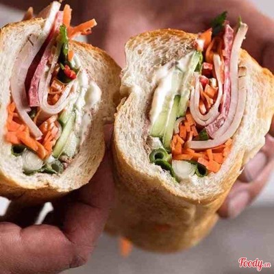 BÁNH MÌ PATE THỊT NGUỘI ĐẶC BIỆT