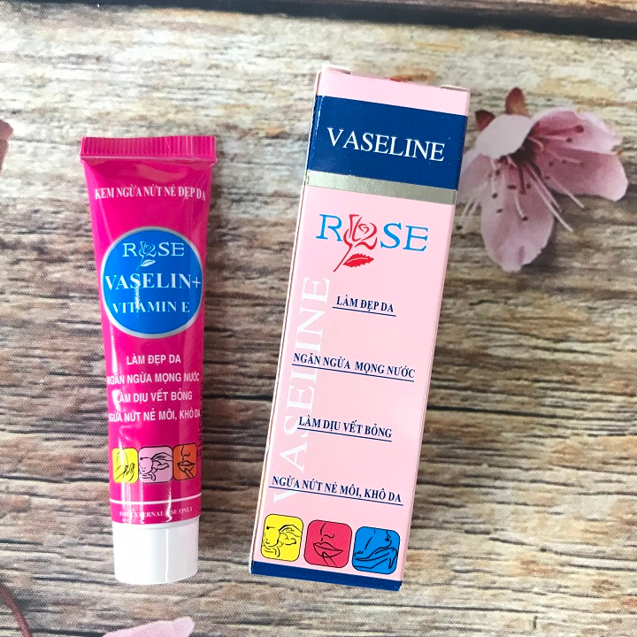 Vaseline Rose, Giúp dưỡng ẩm, Giảm nẻ mặt, Làm mềm da, Hỗ trợ giảm thâm môi, Giảm nứt môi, Làm dịu vết bỏng – Tuýp 10g