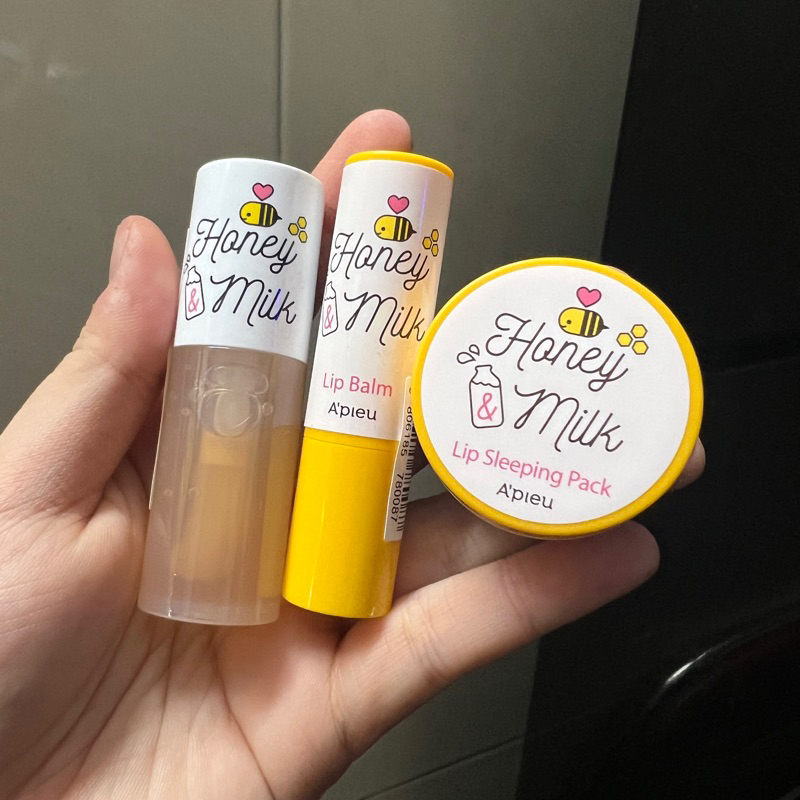 (Bao Bì Mới) Dưỡng Môi A’PIEU Honey & Milk Lip Oil/Balm/Sleeping Pack