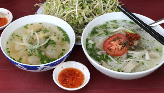 Thủy Sứa - Bánh Canh Chả Cá & Bún Mọc