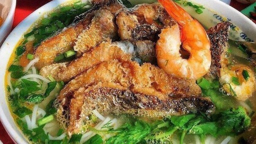 Bánh Đa Hoài Trần - Nguyễn Văn Linh