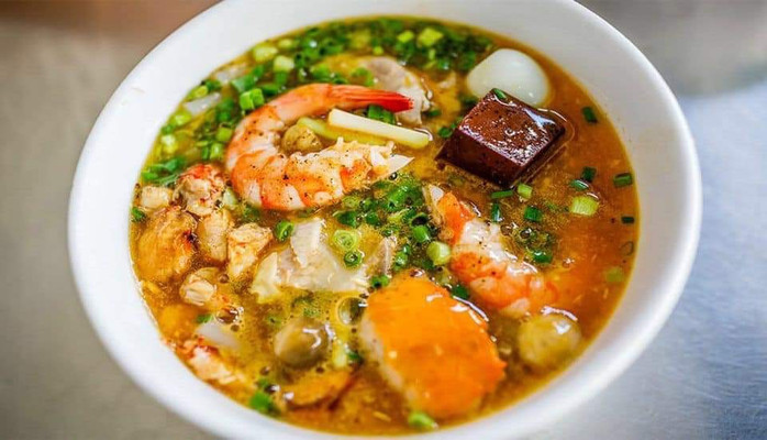 Bánh Canh Cua Hướng Nội - Bánh Canh Nồi - Bà Huyện Thanh Quan