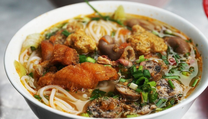 Bún Cá Hải Phòng Ngoại Nấu - 332 Nguyễn Trãi