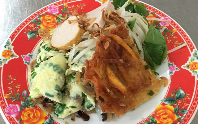 Bánh Cuốn Nóng