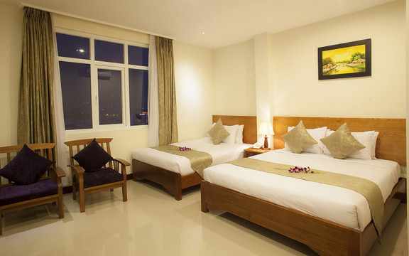Minh Hải Hotel
