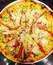 Chicken & bacon pizza