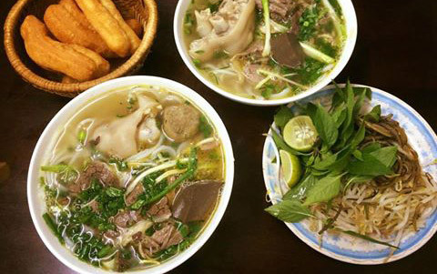 Khánh Linh - Bún Bò Giò Heo & Lẩu Các Loại