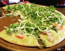 Seafood Caesar Pizza. Very very delicious, it tastes like the Regular Seafood Pizza but better! With added flavor and lettuce.