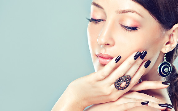 Quỳnh Nail & Make Up