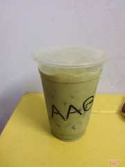 Matcha milk tea