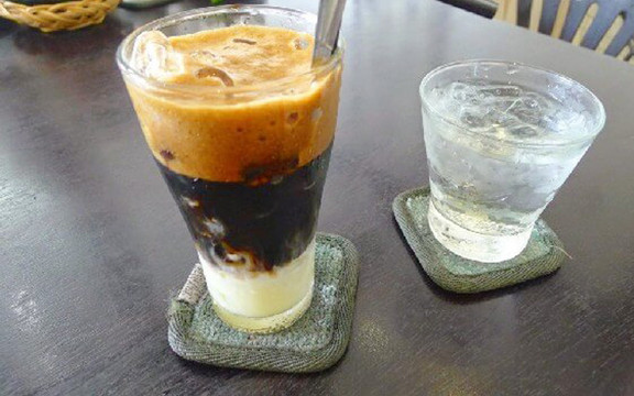 Cô Hoàng - Cafe & Giải Khát
