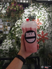 Strawberry milk tea