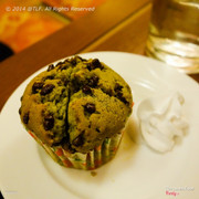 Matcha Choco Chips Muffin