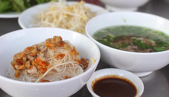 Hương Vân - Phở Khô & Bánh Mì Cà Ri Gà  - Tô Vĩnh Diện