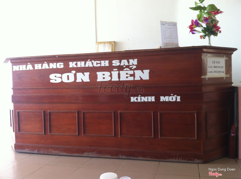 Tiếp tân khách sạn