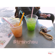 Nước mía ở đây có rất nhiều vị để chọn ,mình chọn bạc hà và nho uống mùi rất thơm giá chỉ có 7k 1 ly 