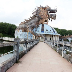 Bộ ảnh đầy ma mị trong công viên kỷ Jura bỏ quên của loài người.