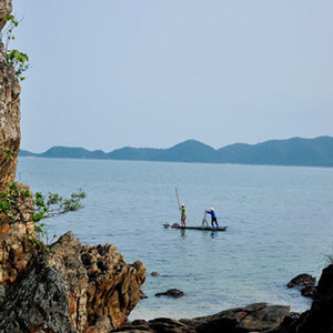 Khám phá đảo Cái Chiên hoang sơ và yên bình ngay Quảng Ninh