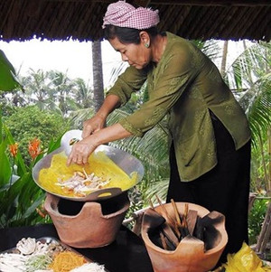 [ĐN] Thưởng thức bánh xèo tứ phương hội tụ ở Đà Nẵng
