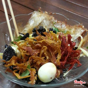 (HCM) Top địa điểm bán Bánh Tráng Trộn ngon nhất Sài Gòn