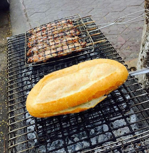 (Hải Phòng) Bánh mì thịt đại chiến
