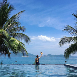 Ghé thăm “ốc đảo đẹp mê hồn” giữa lòng phố biển Nha Trang