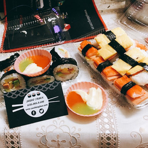 [Huế] Ăn no chẳng lo hao tài với “XE SUSHI DI ĐỘNG” chất nhất quả đất đúng kiểu Nhật!