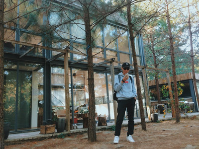 Chinh phục núi Hàm Lợn lại mò ra ngôi nhà y xì phim Twilight