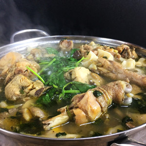 Ngon ngẩn ngơ “Lẩu Gà Lá É” mang thương hiệu “Nhà Cùng Làm”