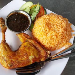 Úm ba la hiện ra 50 SẮC THÁI CƠM GÀ NGON đỉnh nhất Sài Gòn