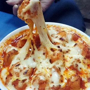 (HCM) Lưu lại gấp 5 quán bán "Gà tok phô mai" dưới 50k 