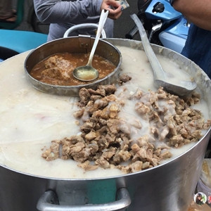 (HCM) "Tất tần tật" gia phả họ nhà cháo 