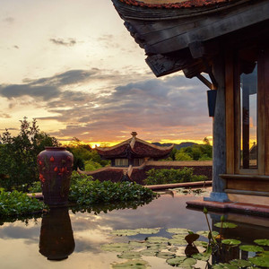 Quay ngược thời gian nơi resort THỦ PHỦ HOÀNG GIA của vua chúa