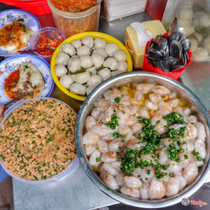 Ăn là bị nghiền 5 hàng bánh "bèo ít nậm lọc" ở Sài Gòn