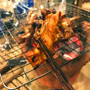 Đốn Ngã Fan Món Gà Với “Combo” Nướng Kiểu Tây Nguyên Cộng Rau Rừng
