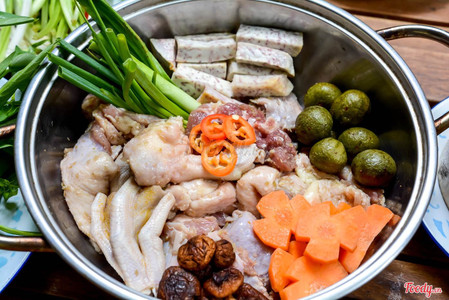 Lạ miệng với 6 quán lẩu gà ở Sài Gòn