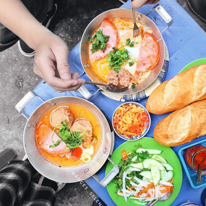 Ăn sập Buôn Mê với 5 PHIÊN BẢN BÁNH MÌ ngon rẻ không tưởng