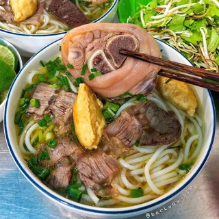 Top 5 Quán Bún Bò Huế Đến Người Huế Cũng Mê