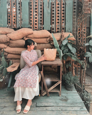 Chụp ảnh đẹp - độc cực chẩt tại homestay cà phê mang đậm THẬP NIÊN 70 