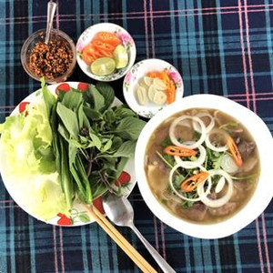 Thử là mê TIỆM PHỞ GIA TRUYỀN HƠN 30 NĂM nổi tiếng Đà Lạt